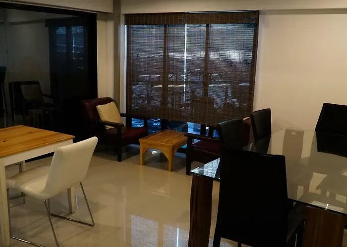 Hostel Nara Cafe And