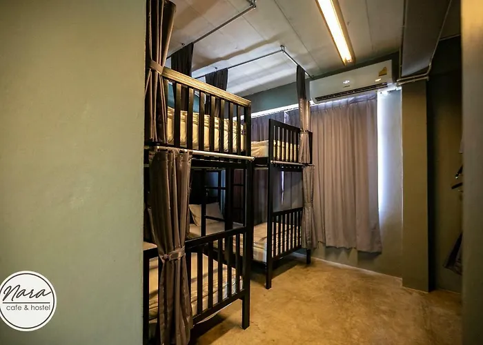 Nara Cafe And Hostel